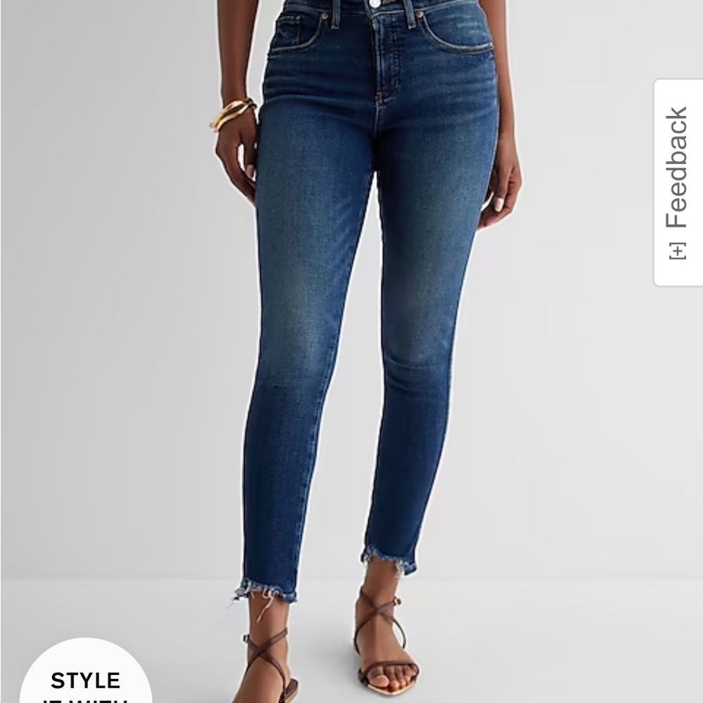 Express mid rise crop 8r